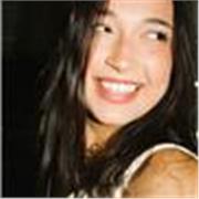 Estudiante de 4º de carrera con más de tres años de experiencia en refuerzo en Inglés (C1 acreditado), Economía, Lengua, Mates... 