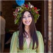 Madrelingua inglese e laureata in Mediazione Linguistica