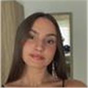 Profesora nativa de español y de primaria para todas las asignaturas. Universitaria en tercer año de Pedagogía en Sevilla.