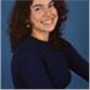 Graduada del Internarnational Baccalaureate con especialidad en artes visuales. Clases interesantes para todas las edades