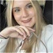 Profesora que se adapta a cualquier asignatura y esta dispuesta a dar clase a cualquier edad.