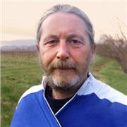 Offro lezioni per la preparazione agli esami per adolescenti e adulti. Ho vent'anni di esperienza ed esperienza insegnare inglese