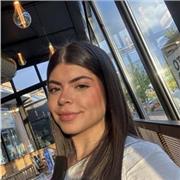 Soy educadora infantil y actual estudiante universitaria. Me gustaría ayudar a niños que con un empujón pueden conseguir mucho.