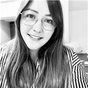 Grâce mon expérience en comptabilité, je suis prête à vous enseigner mon savoir !