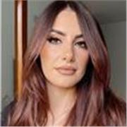 Dottoressa in lettere moderne impartisce lezioni private di latino