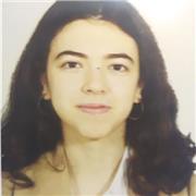 Hola! Soy Anna, una estudiante de cuarto curso del grado en Bioquímica. Doy clases de repaso y refuerzo de inglés, matemáticas, biología y química a niveles desde primaria hasta la ESO en Barcelona
