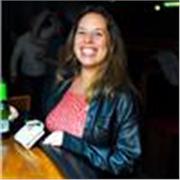 Pedagoga ofrece apoyo educativo en todas las materias