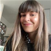 Titulaire d’un master à Sciences Po Aix. Offre de cours particuliers variée.