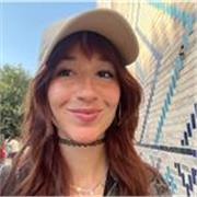 Spanisch-Muttersprachlerin aus Spanien bietet Online-Unterricht für Erwachsene und Kinder ab Niveau A2 an. Konversation und Gramma