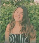 Je suis auxiliaire de puériculture .jai toujours apprécié apporter mon aide au personne en difficulté et je suis à l’écoute