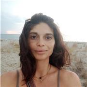 Insegnante di inglese, per morfologia e sintassi, ascolto e comunicazione. Creo un programma o mi adatto alle richieste