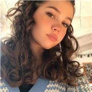 Studentessa di Design, offro aiuto agli studenti delle scuole Elementari e Medie