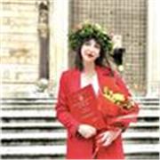 Offro lezioni private per tutte le età dalle elementari alle superiori e all'occorrenza anche per universitari