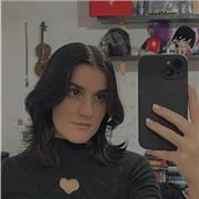 Studentessa universitaria offre ripetizioni ad alunni delle superiori