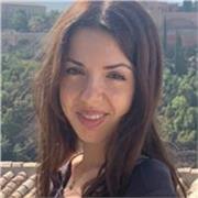 Graduada en Psicología y estudiante de Enfermería, ofrezco clases particulares adaptadas al ritmo y necesidades de cada alumno.