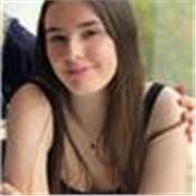 Soy una chica muy simpática y responsable, y me gustaría dar clases a alumnos de primaria.