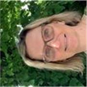 English as a foreign language tutor who loves to help students feel confident in English