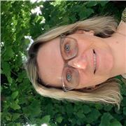 English as a foreign language tutor who loves to help students feel confident in English