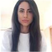 Insegnante di scuola primaria laureata e specializzata in tecniche e difficoltà di apprendimento