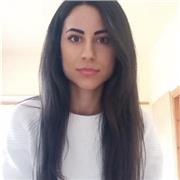 Insegnante di scuola primaria laureata e specializzata in tecniche e difficoltà di apprendimento