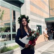 Studentessa universitaria laureata in biologia frequentante la magistrale