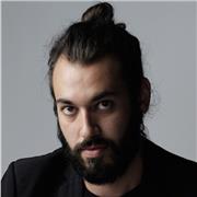 Designer freelance impartisce lezioni di photoshop