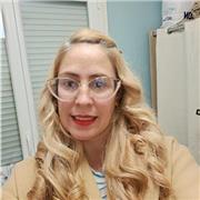 maestra de español como lengua nativa, también ofrezco ayuda en física y matemáticas y en metodología, y otras areas del saber