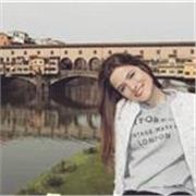 Docent innovadora compromesa amb l’alumnat de secundària, creativa i empàtica.