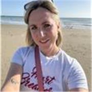 Ciao, sono Francesca. Ti aspetto per migliorare il tuo italiano e perché no imparare qualcosa di nuovo!