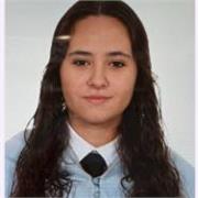 Profesora de educación infantil apta para todos los cursos y asignaturas de primaria y primeros años de la ESO