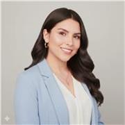 Profesor de español imparte clases para todas las edades