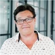 Wiltshire-based biochemistry tutor simplifying complex science into clear understanding