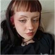 Soy estudiante de bachillerato de artes plásticas, llevo dibujando toda la vida y tengo una gran pasión por el dibujo