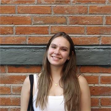 María