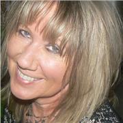 Ich arbeite als Interviewer fuer mehrere Magazine, betreute Gaeste aus dem Kreuzfahrtfahrt Schift in Hawaii