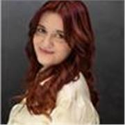Sono una studentessa al terzo anno di università, studio comunicazione e penso di poter approcciarmi in modo sereno allo studio.