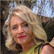 Periodista titulada en una universidad de Londres