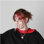 Profesora de inglés, matemáticas, arte u otras asignaturas :).