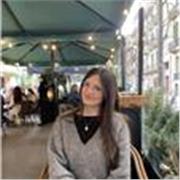 Profesora de catalan, castellano, inglés y matemáticas. Lenguas nativas: catalán y catsellano. C1 inglés, B2 alemán, B1 francés