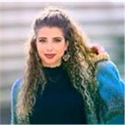 Profesora titulada en español, redacción y habilidades lingüísticas 