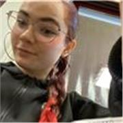 Profesora menor de edad para enseñar a niños de primaria valenciano