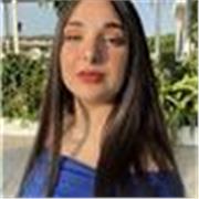 Profesora de historia, filosofía etc. Soy Paciente, comprensiva y estoy acostumbrada a estar con niños desde edades muy tempranas.