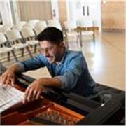 Pianista y Profesor de piano con experiencia enseñando a alumnos de todos los niveles