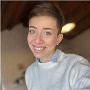 Laureata in Chimica e Tecnologia Farmaceutiche con tanta passione per la materia