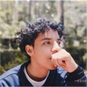 Profesor de apoyo de clase de español de manera virtual