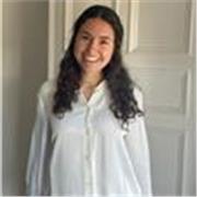 Linguistics student teaching English for all ages - special phonological approach