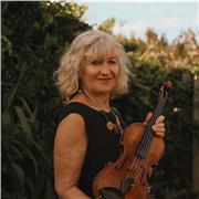 I am a very experienced violin (and piano) teacher.
My lessons are aimed at anyone who would like to learn