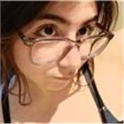 Soy una estudiante universitaria que me busca ayudar a los más chicos y que les sea más fácil las cuentas