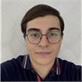 Kendimi öğrenci dilinden anlayan empatik bir çözümcü olarak görüyorum. Öğrenmeye aç öğrencileri severim.