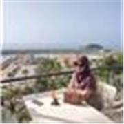 Professeure de français spécialisée en pédagogie moderne, j’enseigne le français avec des méthodes efficaces pour tous niveaux